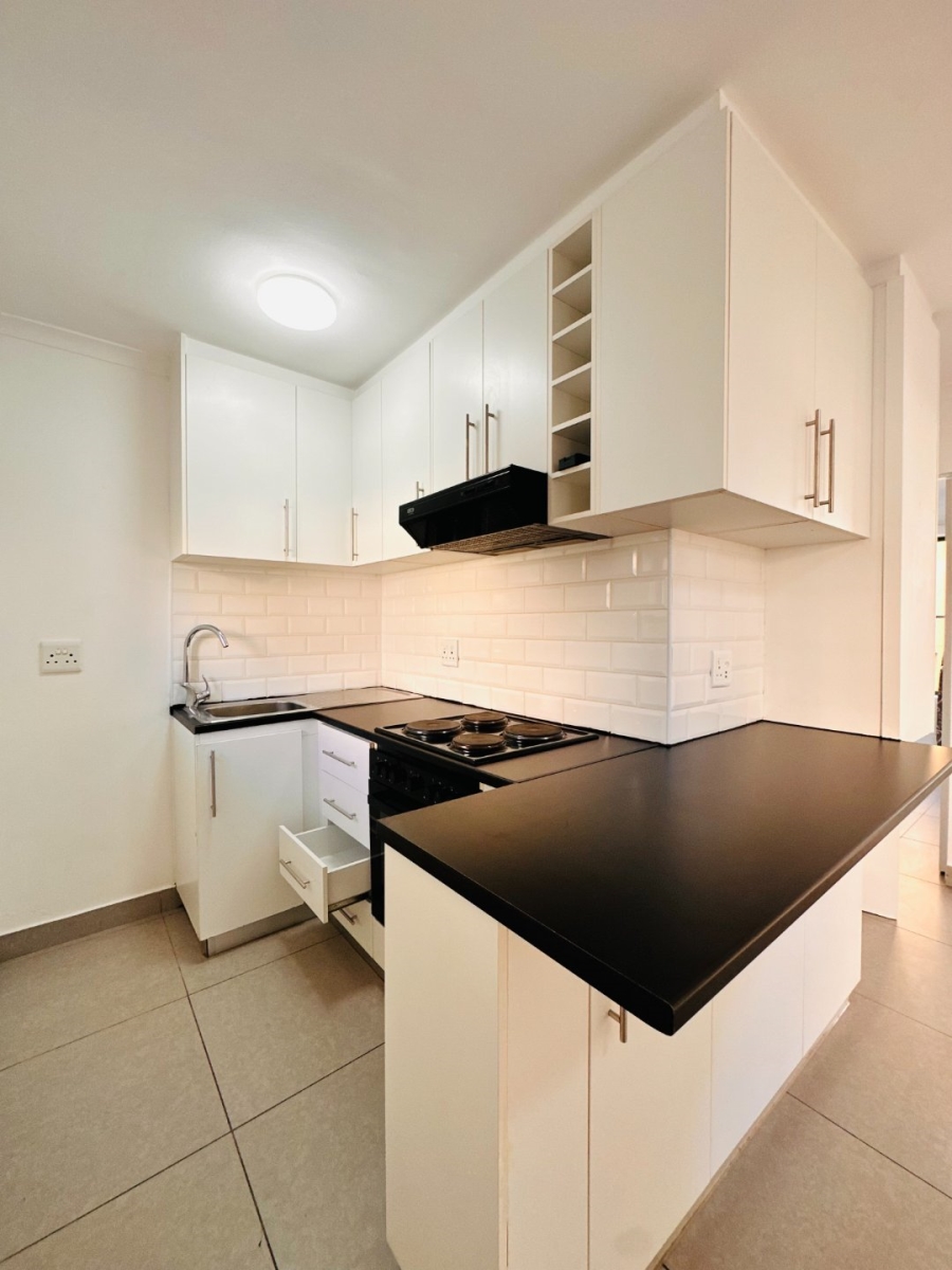 2 Bedroom Property for Sale in Table View Western Cape